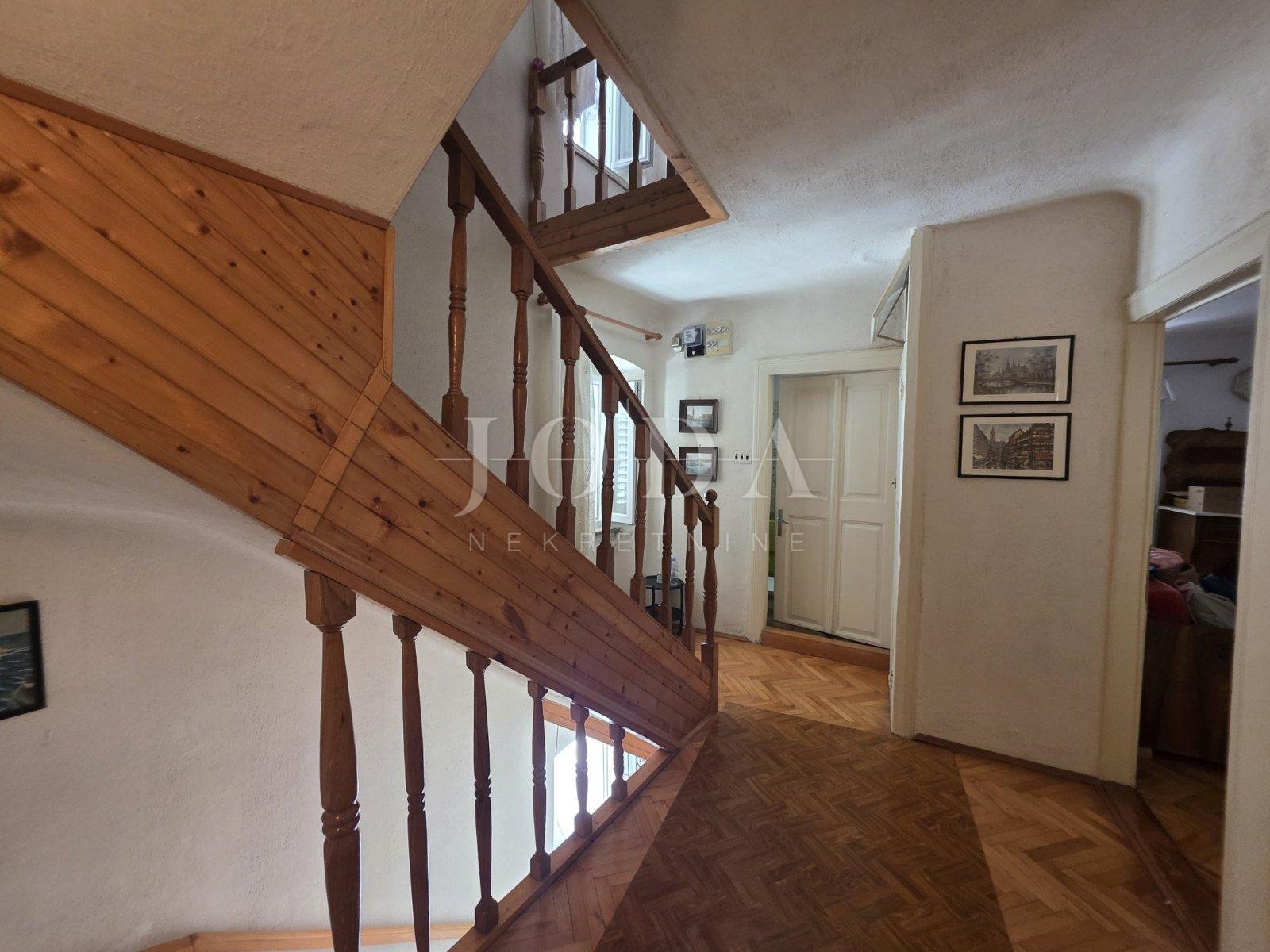 Casa In vendita - Ličko-senjska Senj