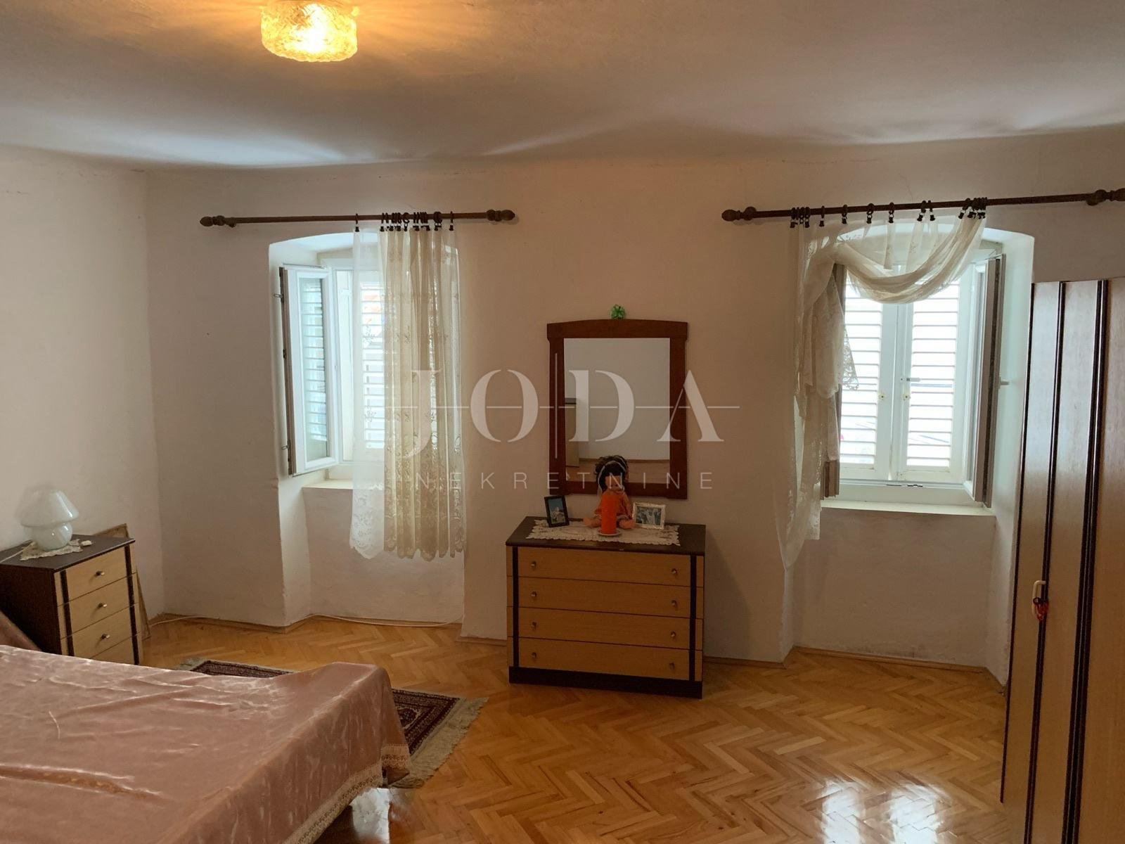 Casa In vendita - Ličko-senjska Senj
