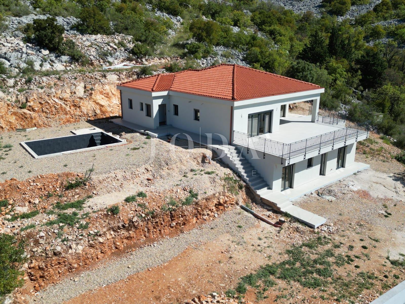 Kuća Na prodaju - Ličko-senjska Lukovo Šugarje
