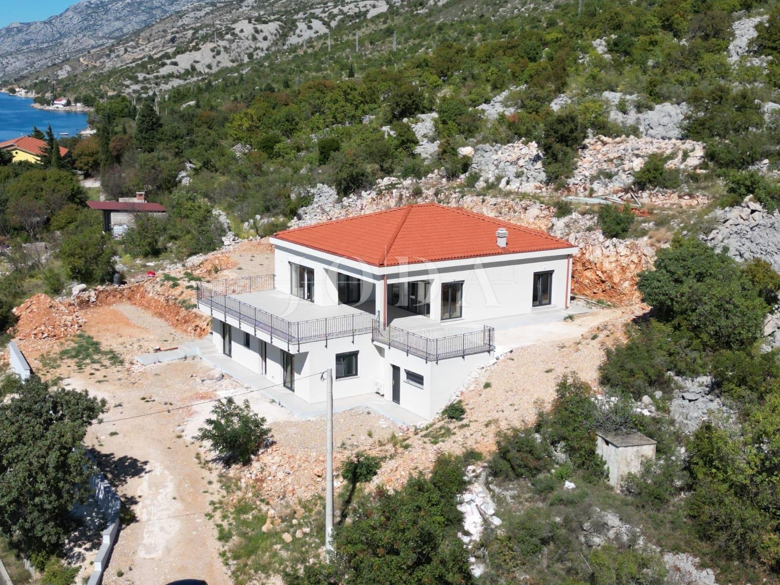 Kuća Na prodaju - Ličko-senjska Lukovo Šugarje