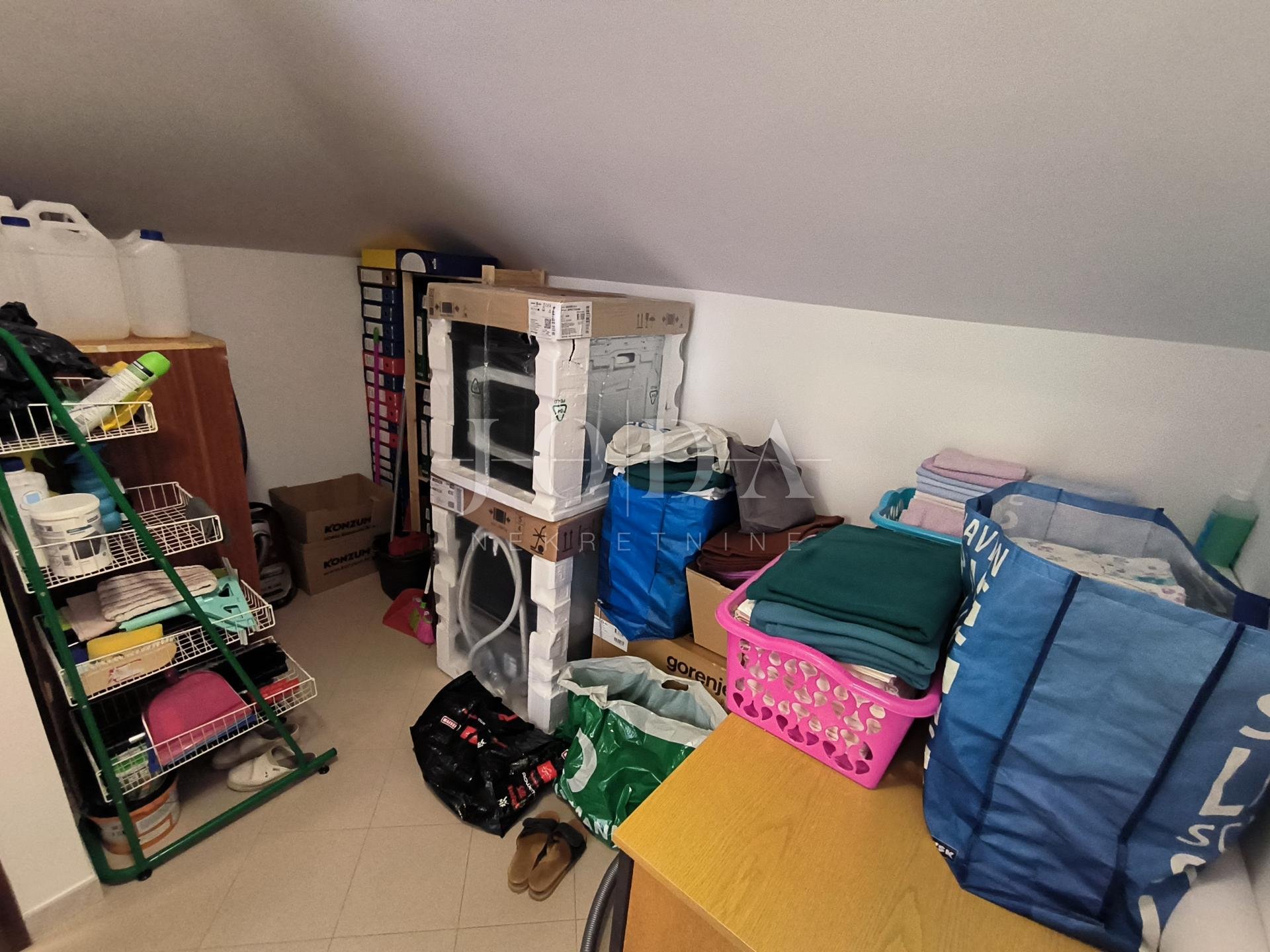 Poslovni prostor Na prodaju - Primorsko-goranska Novi Vinodolski