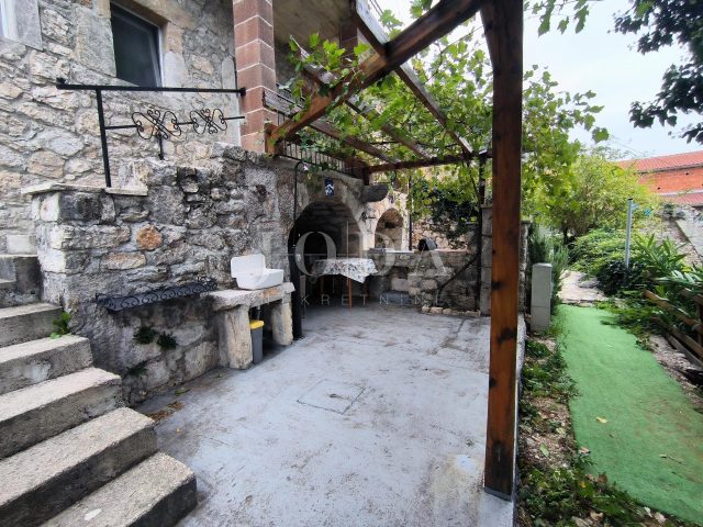 Haus Zu verkaufen - Primorsko-goranska Grižane-belgrad - foto 2/27