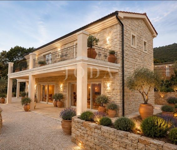 Kuća na prodaju 273 m² – Labin