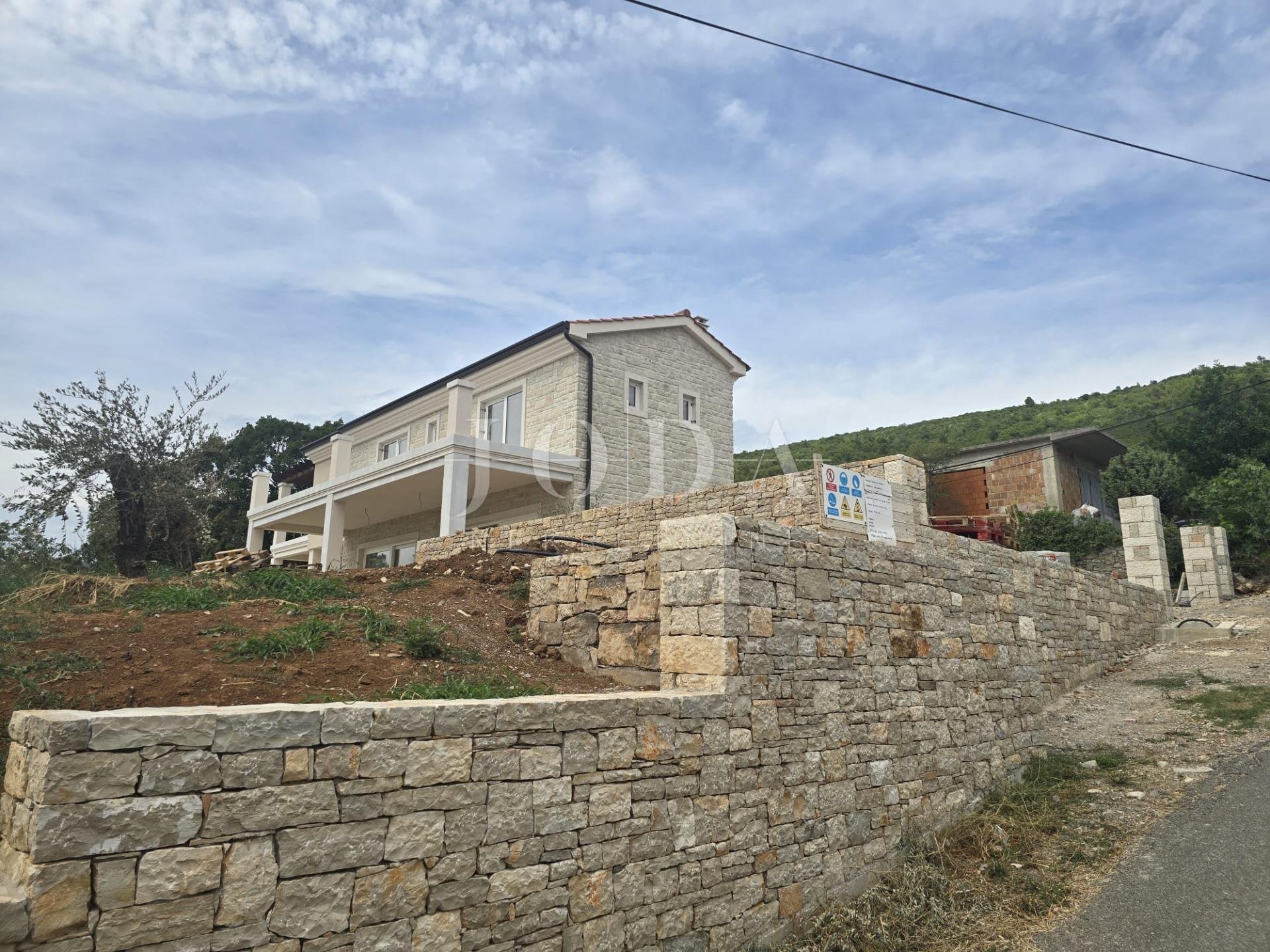 Hiša Naprodaj - Istarska Rabac