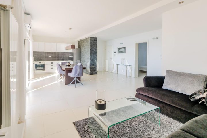 Casa in vendita 280 m² – Crikvenica