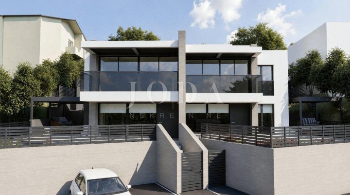 Kuća na prodaju 180 m² – Crikvenica