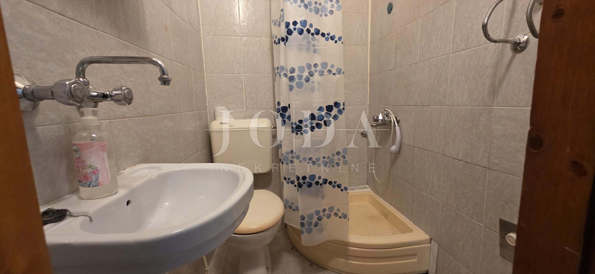 Apartma Naprodaj - Ličko-senjska Senj