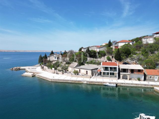 Dom na predaj 114 m² – Karlobag