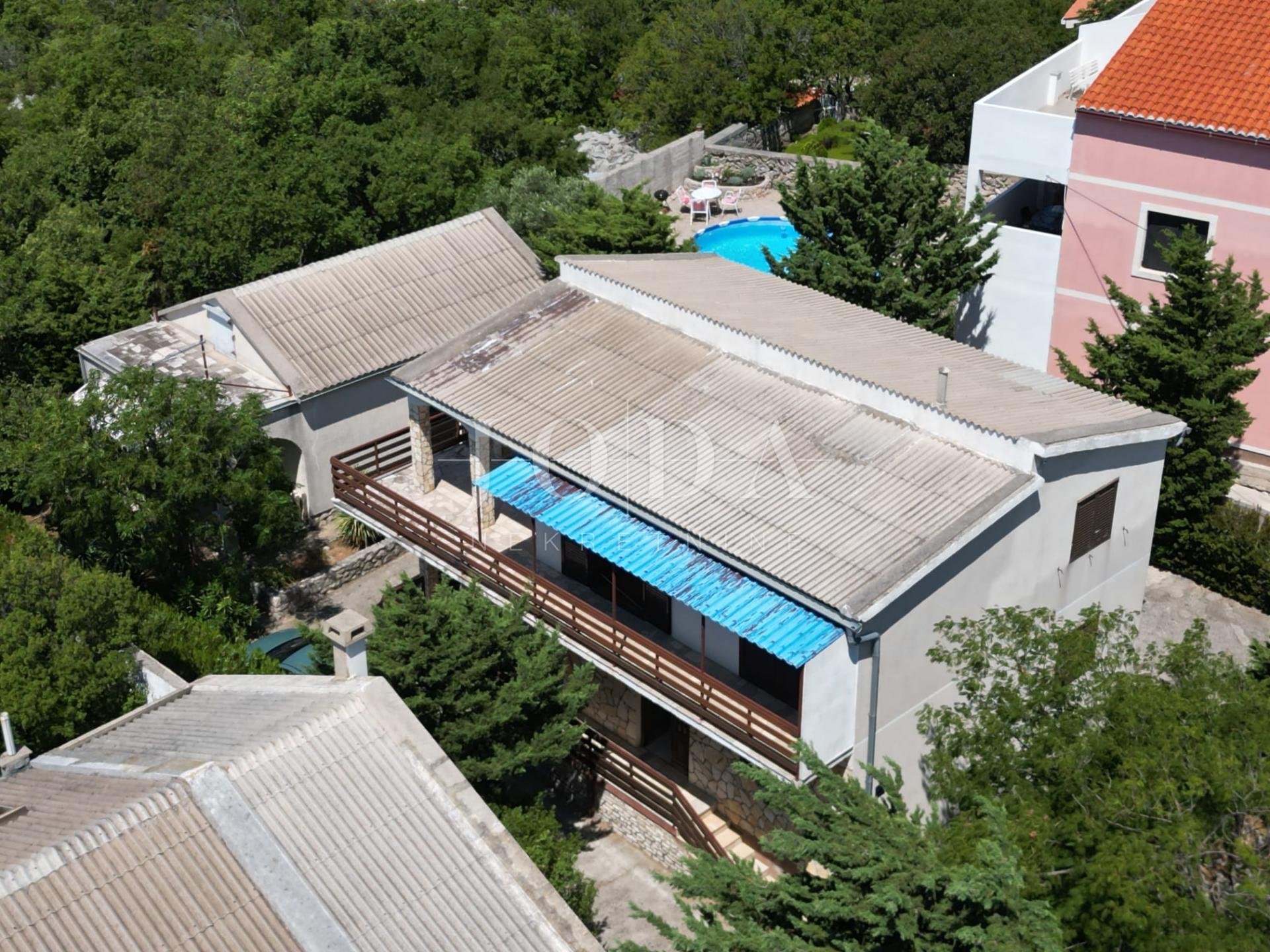 Hiša Na predaj - Ličko-senjska Karlobag