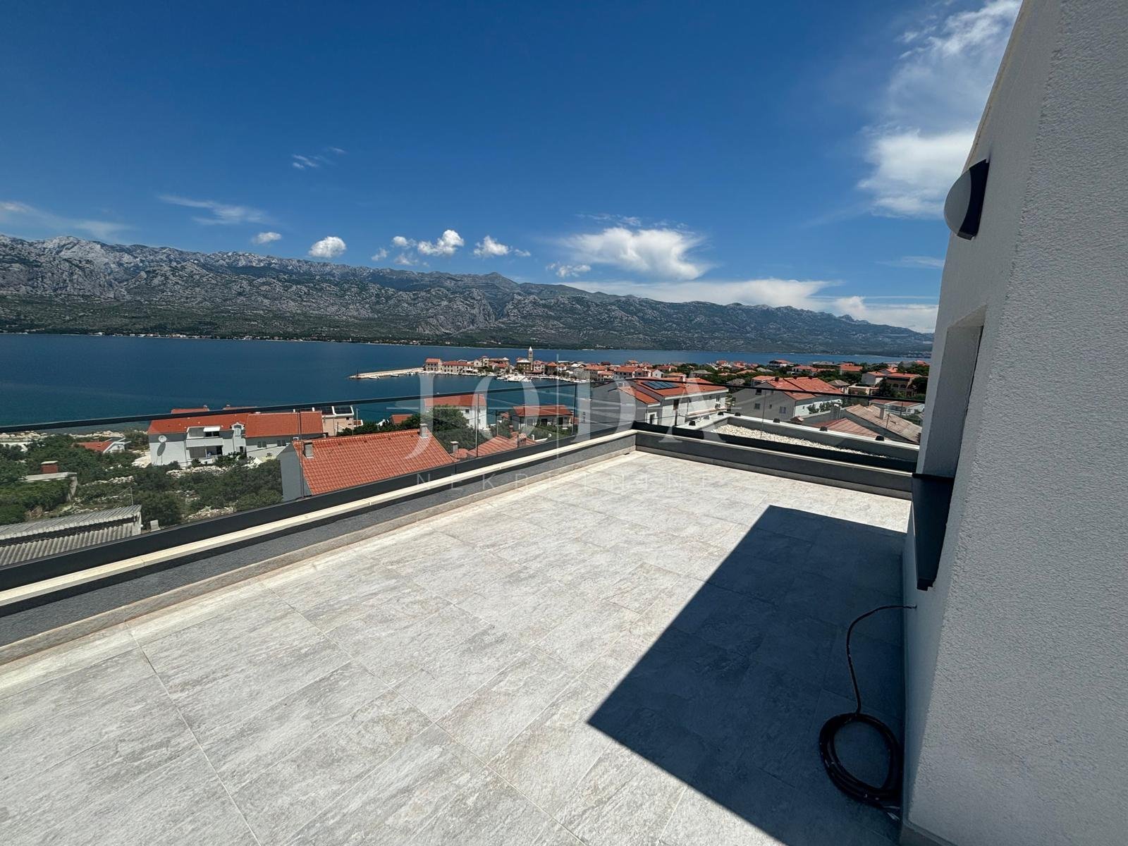 Apartma Naprodaj - Zadarska Vinjerac