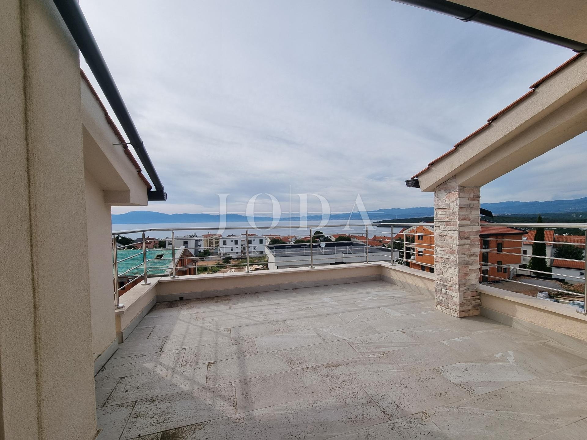 Apartma Naprodaj - Primorsko-goranska Njivice