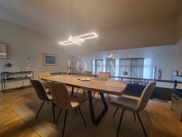 Kuća na prodaju 276 m² – Omišalj