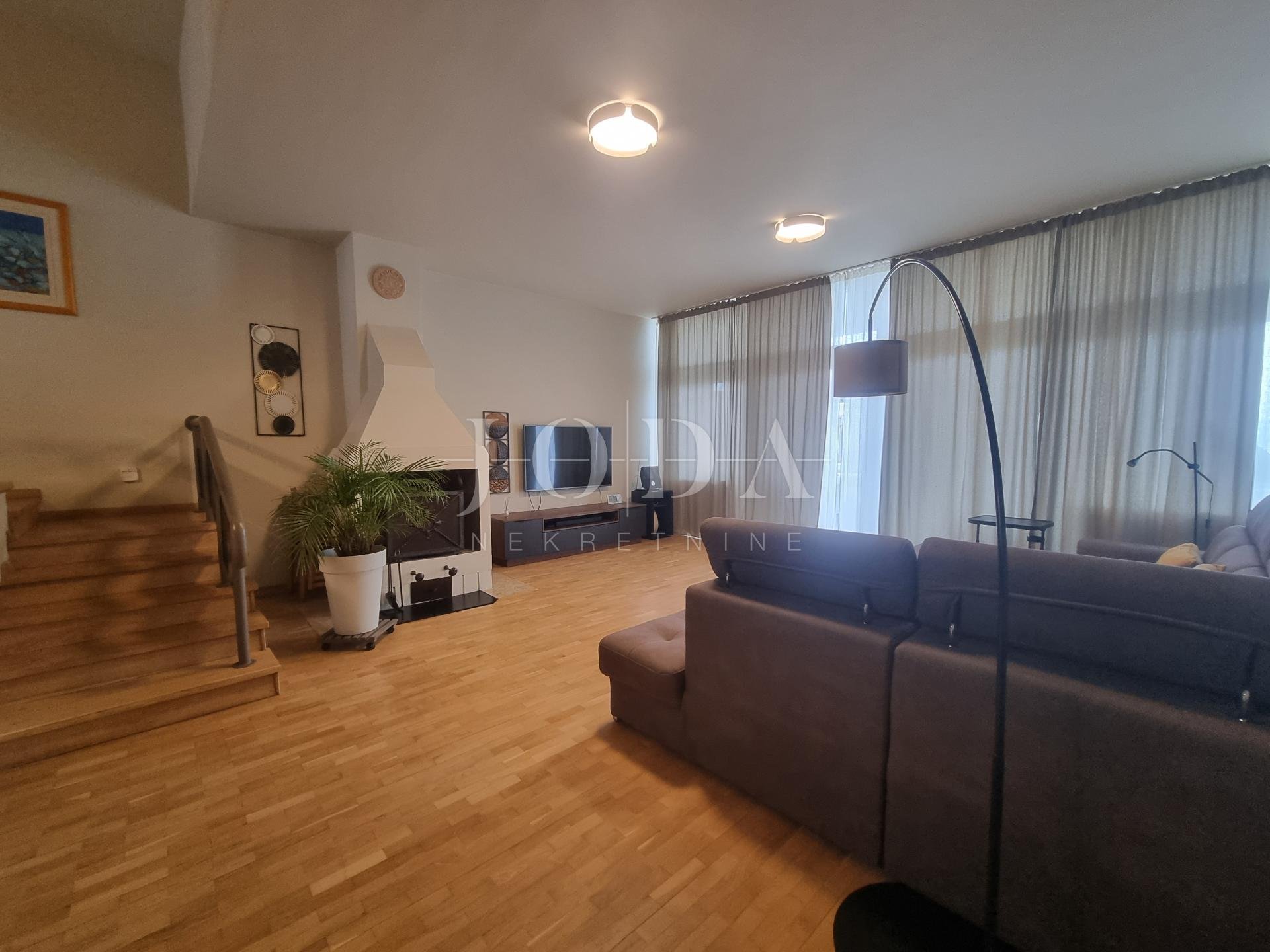Kuća Na prodaju - Primorsko-goranska Njivice