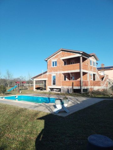 Kuća na prodaju 172 m² – Labin