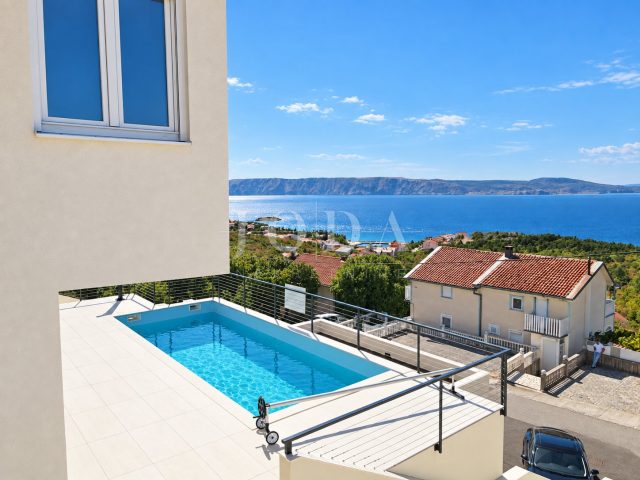 Hiša na predaj 200 m² – Novi Vinodolski