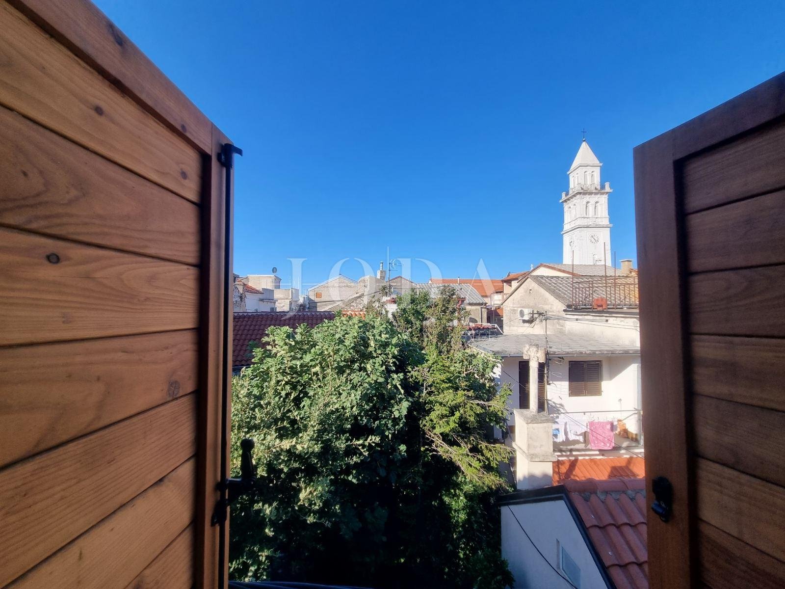Hiša Na predaj - Primorsko-goranska Novi Vinodolski
