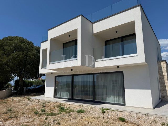 Dům na prodej 330 m² – Malinska-Dubašnica