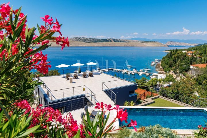 Casa in vendita 230 m² – Crikvenica