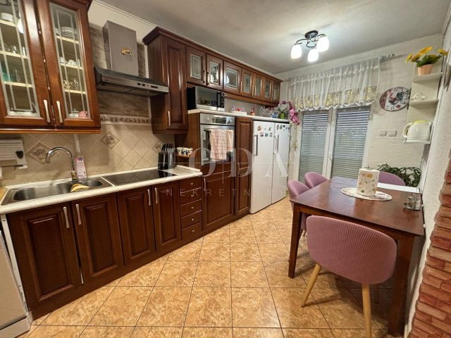 Apartmán Na prodej - Primorsko-goranska Tuhtani - foto 2/6