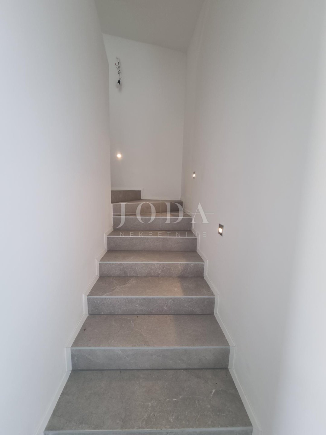 Casa In vendita - Primorsko-goranska Dobrinj