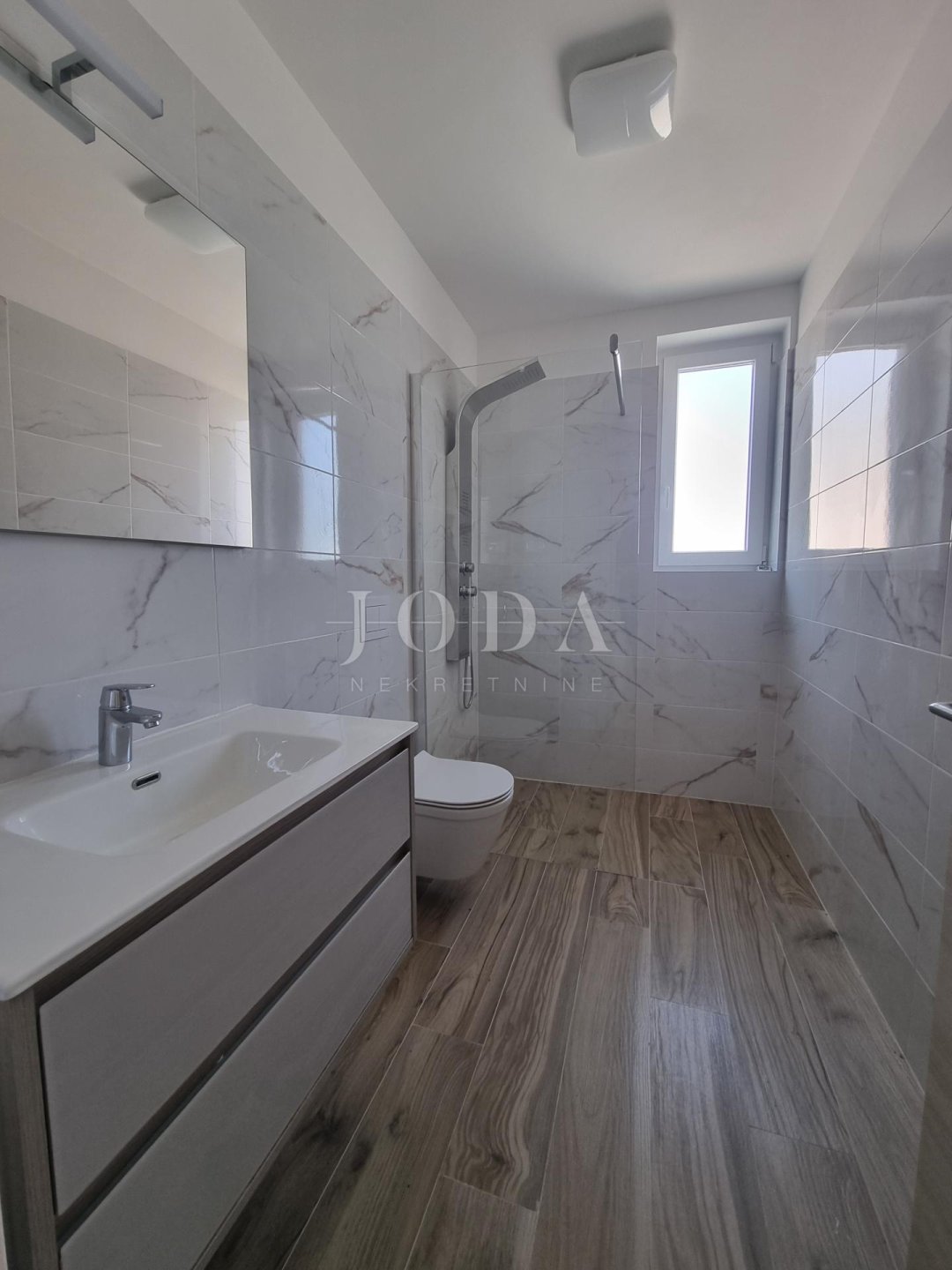 Casa In vendita - Primorsko-goranska Dobrinj