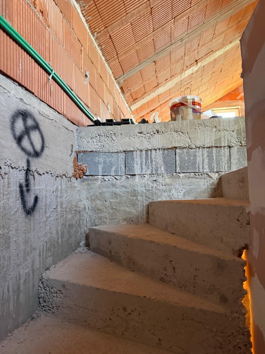 Kuća Na prodaju - Ličko-senjska Lukovo Šugarje