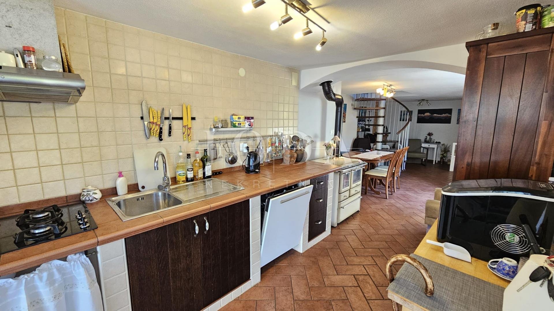 Casa In vendita - Ličko-senjska Klada