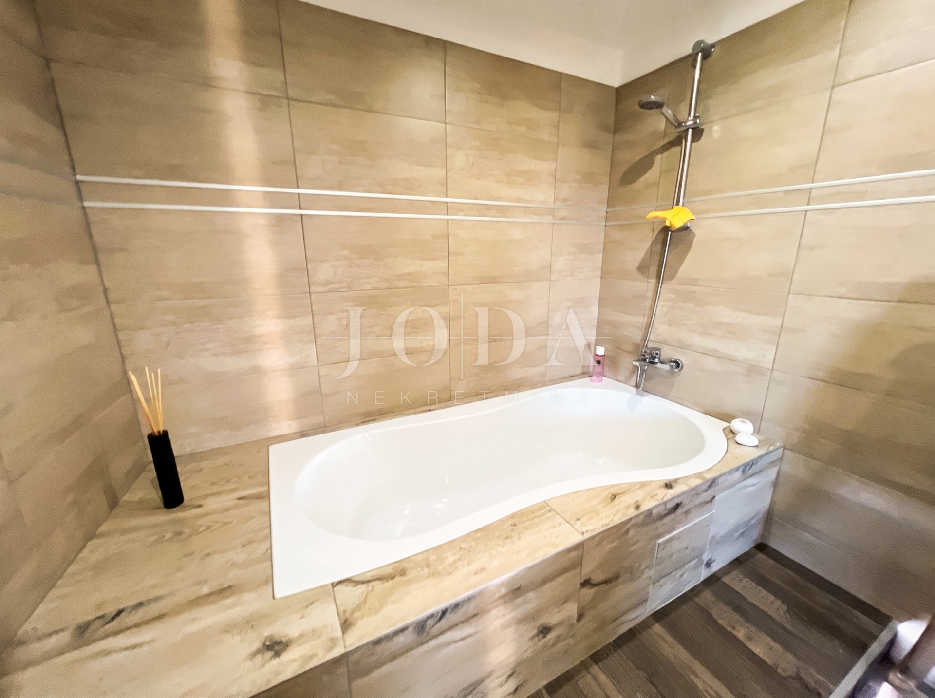 Apartment Zu verkaufen - Primorsko-goranska Jadranovo