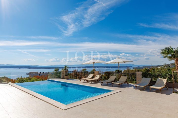 Kuća na prodaju 538 m² – Crikvenica