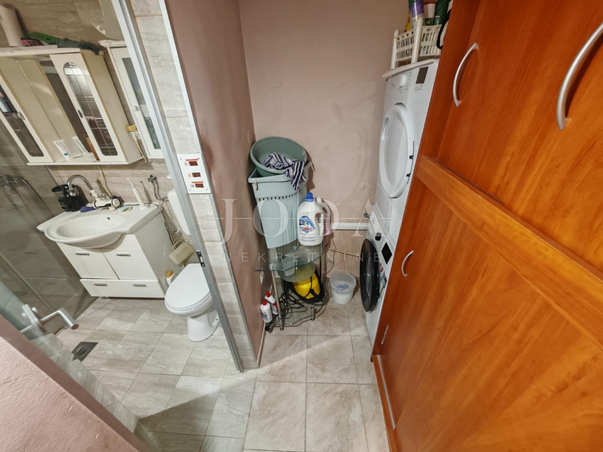 Dom Na sprzedaż - Primorsko-goranska Podmurvice