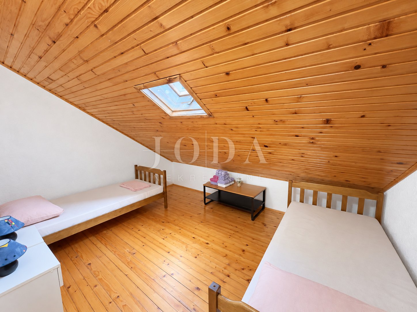 House For sale - Ličko-senjska Karlobag