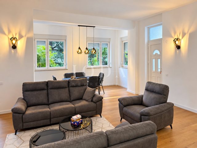 Apartmán Na predaj - Primorsko-goranska Opatija - Centar - foto 2/23