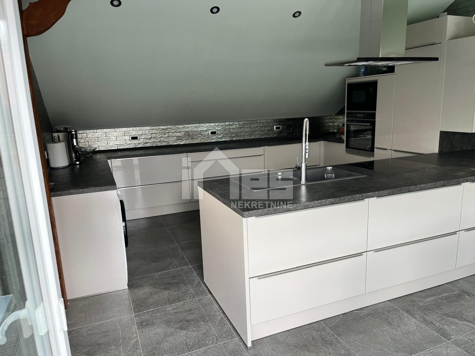 Haus Zu verkaufen - Zagrebačka Oborovo Bistransko