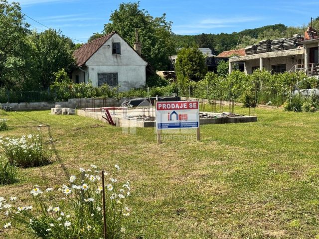 Land for sale 529 m² – Zaprešić - Okolica