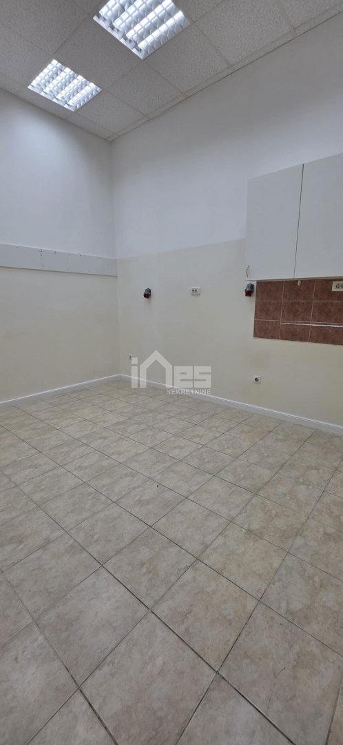 Business premises For sale - Zagrebačka Kalamiri