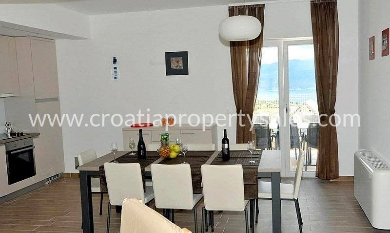 House For sale - SPLITSKO-DALMATINSKA  BRAČ 