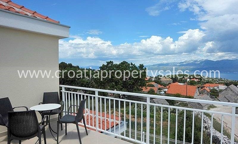 House For sale - SPLITSKO-DALMATINSKA  BRAČ 