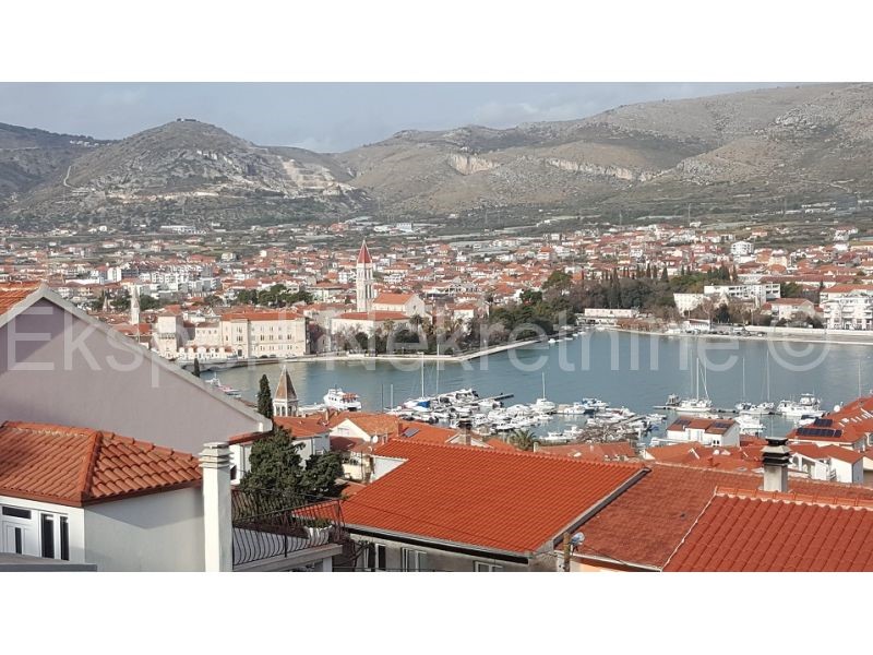 House For sale - SPLITSKO-DALMATINSKA  TROGIR 