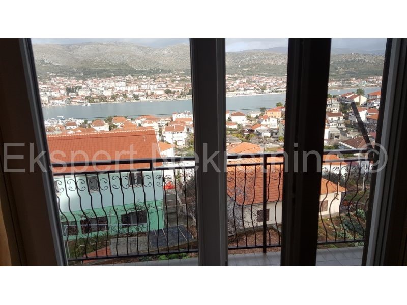 Casa In vendita - SPLITSKO-DALMATINSKA  TROGIR 