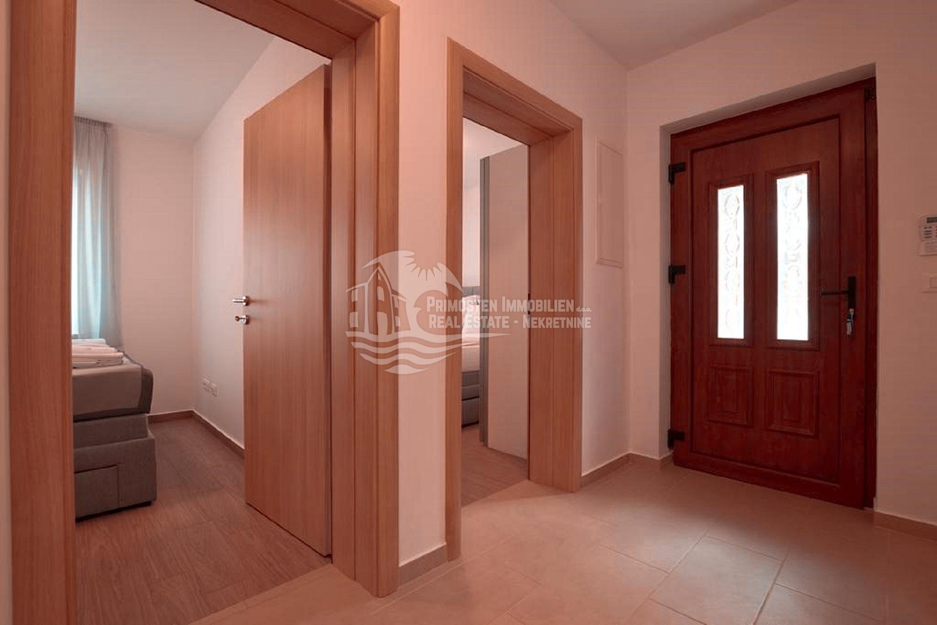Haus Zu verkaufen - Šibensko-kninska Rogoznica