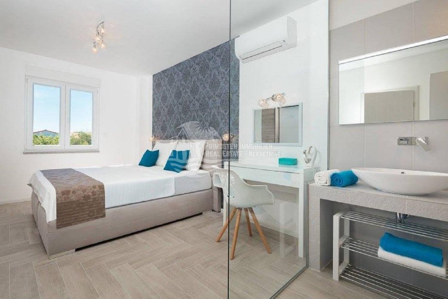 Haus Zu verkaufen - Šibensko-kninska Rogoznica