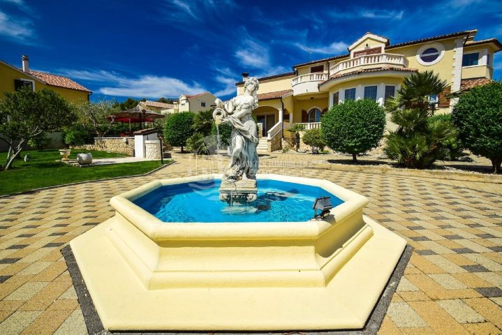Haus zu verkaufen 350 m² – Vodice