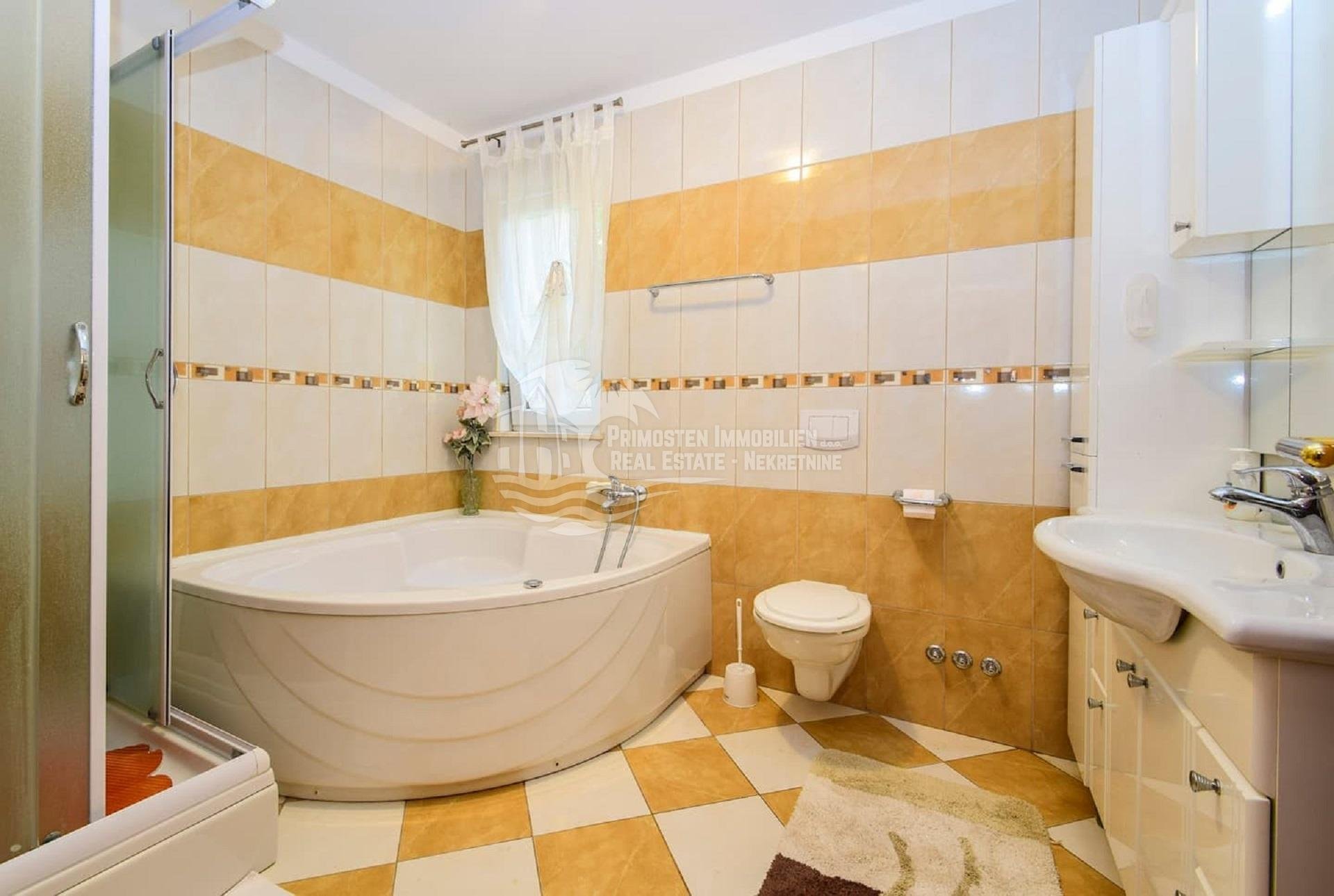 Haus Zu verkaufen - Šibensko-kninska Vodice