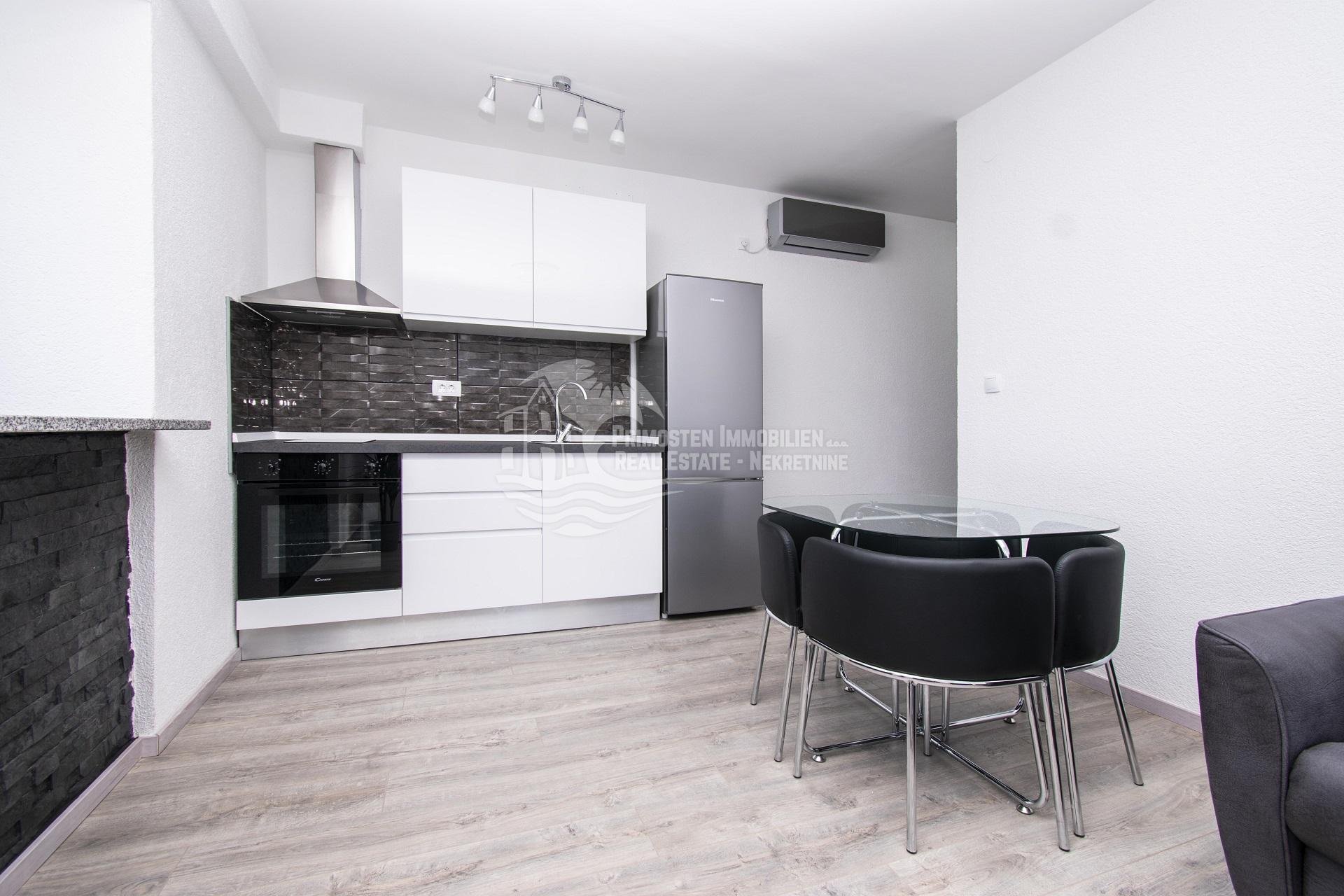 Haus Zu verkaufen - Šibensko-kninska Grad