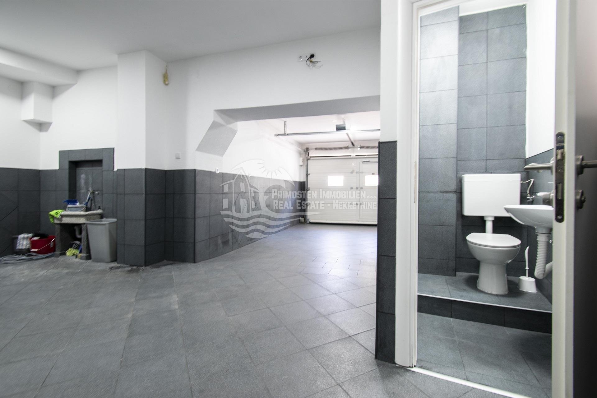 Haus Zu verkaufen - Šibensko-kninska Grad