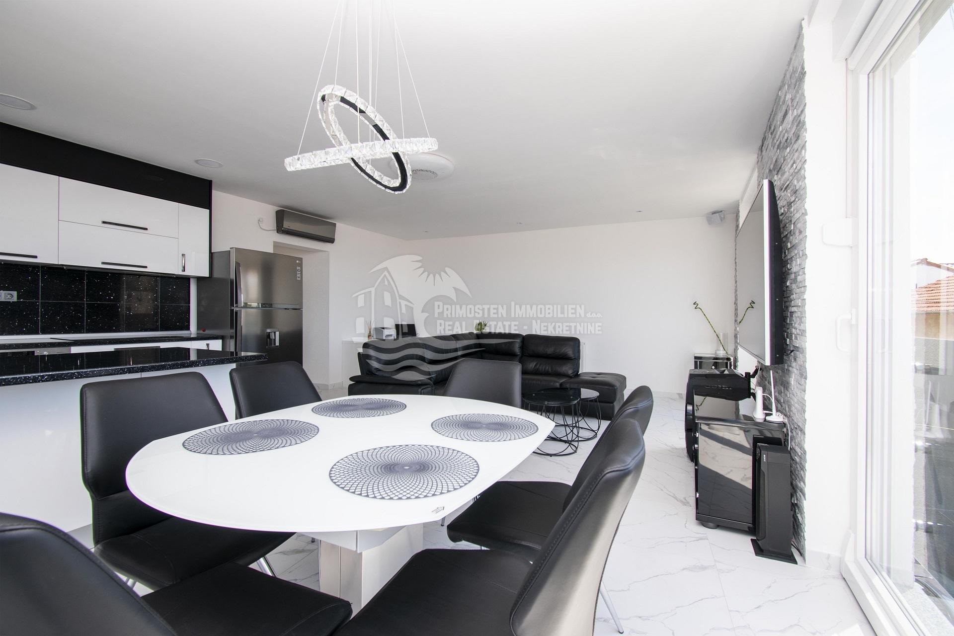 Haus Zu verkaufen - Šibensko-kninska Grad