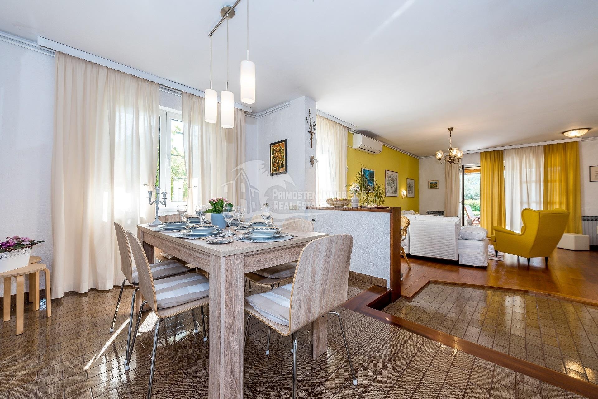 Haus Zu verkaufen - Šibensko-kninska Grad