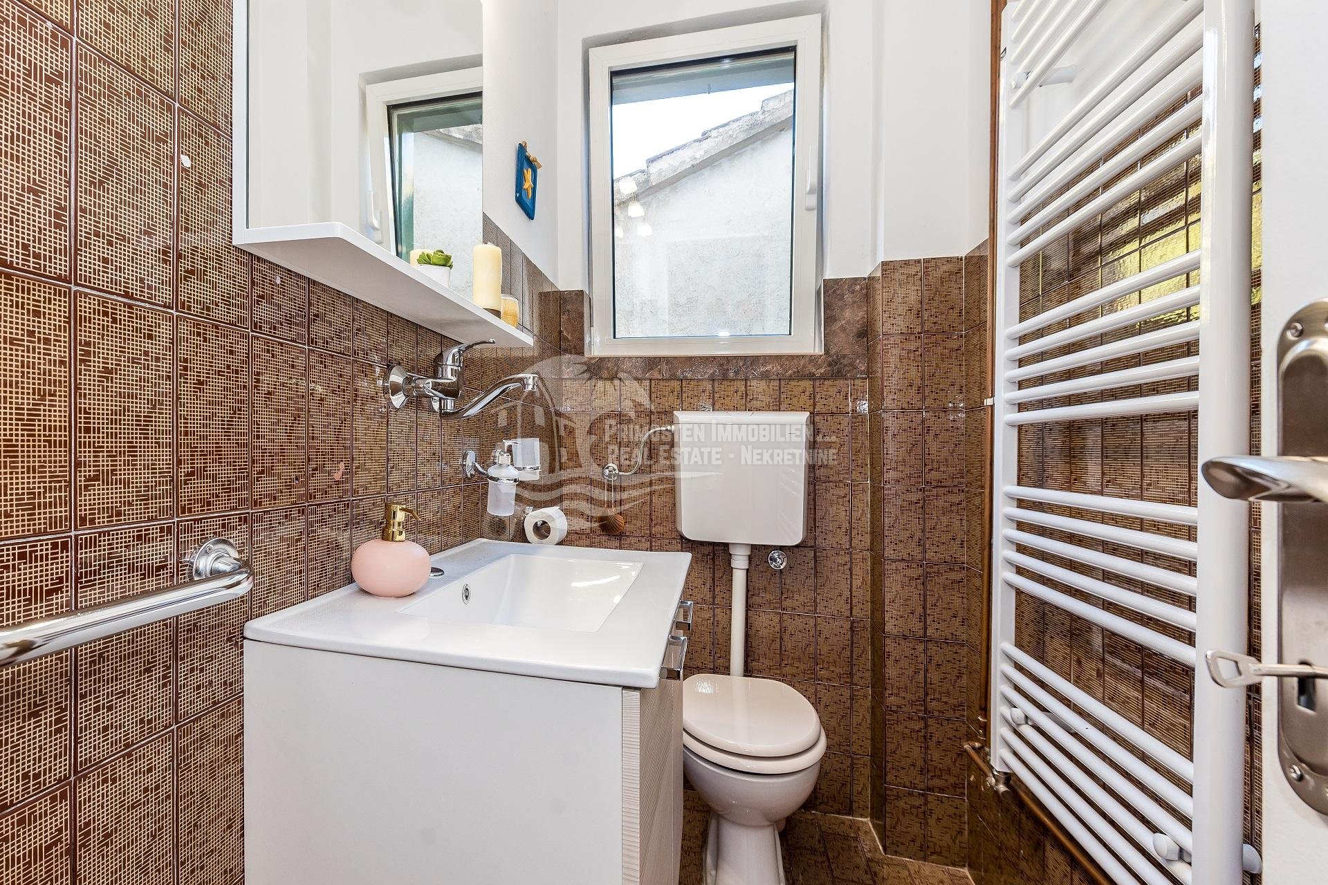 Haus Zu verkaufen - Šibensko-kninska Grad