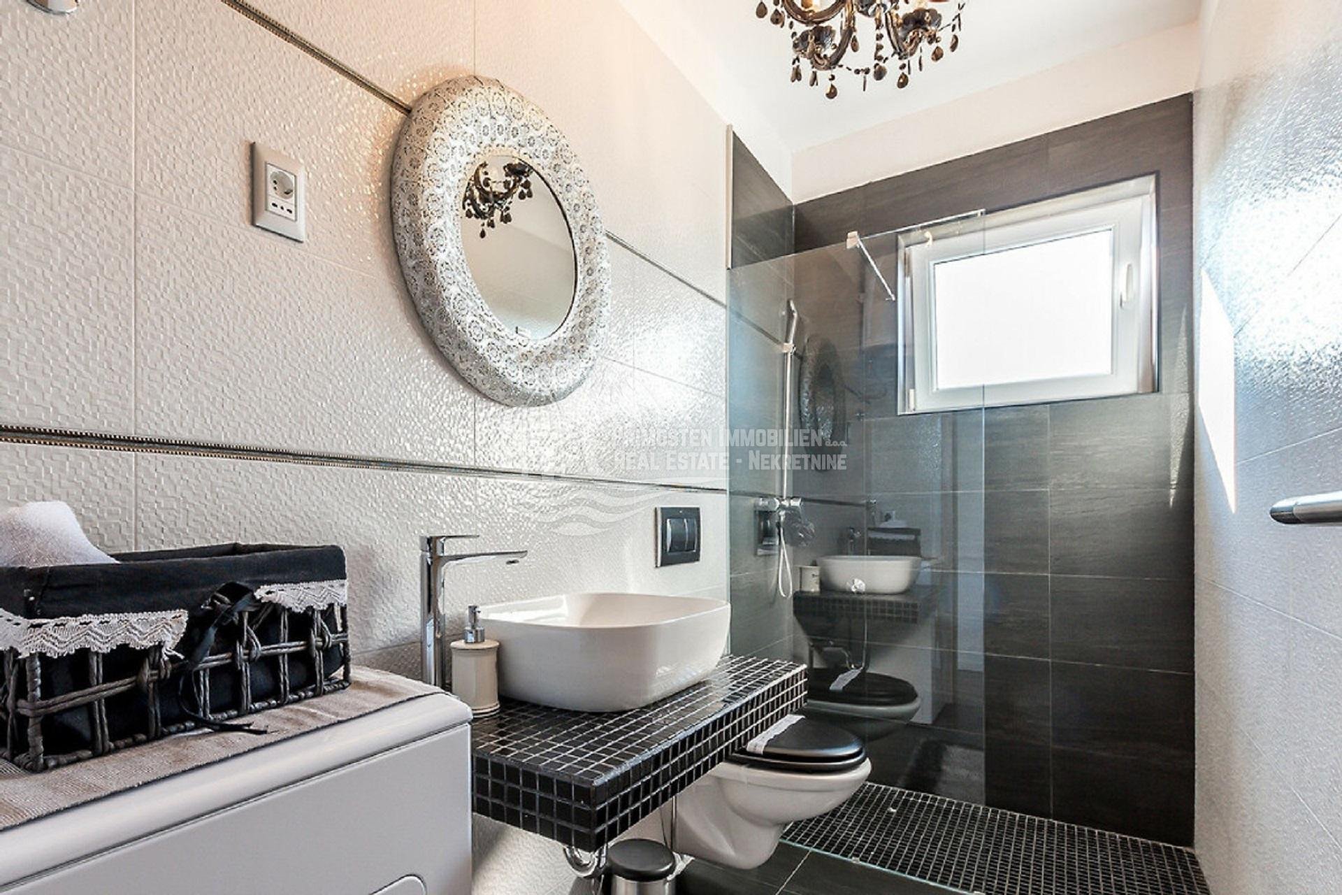 Haus Zu verkaufen - Šibensko-kninska Grad