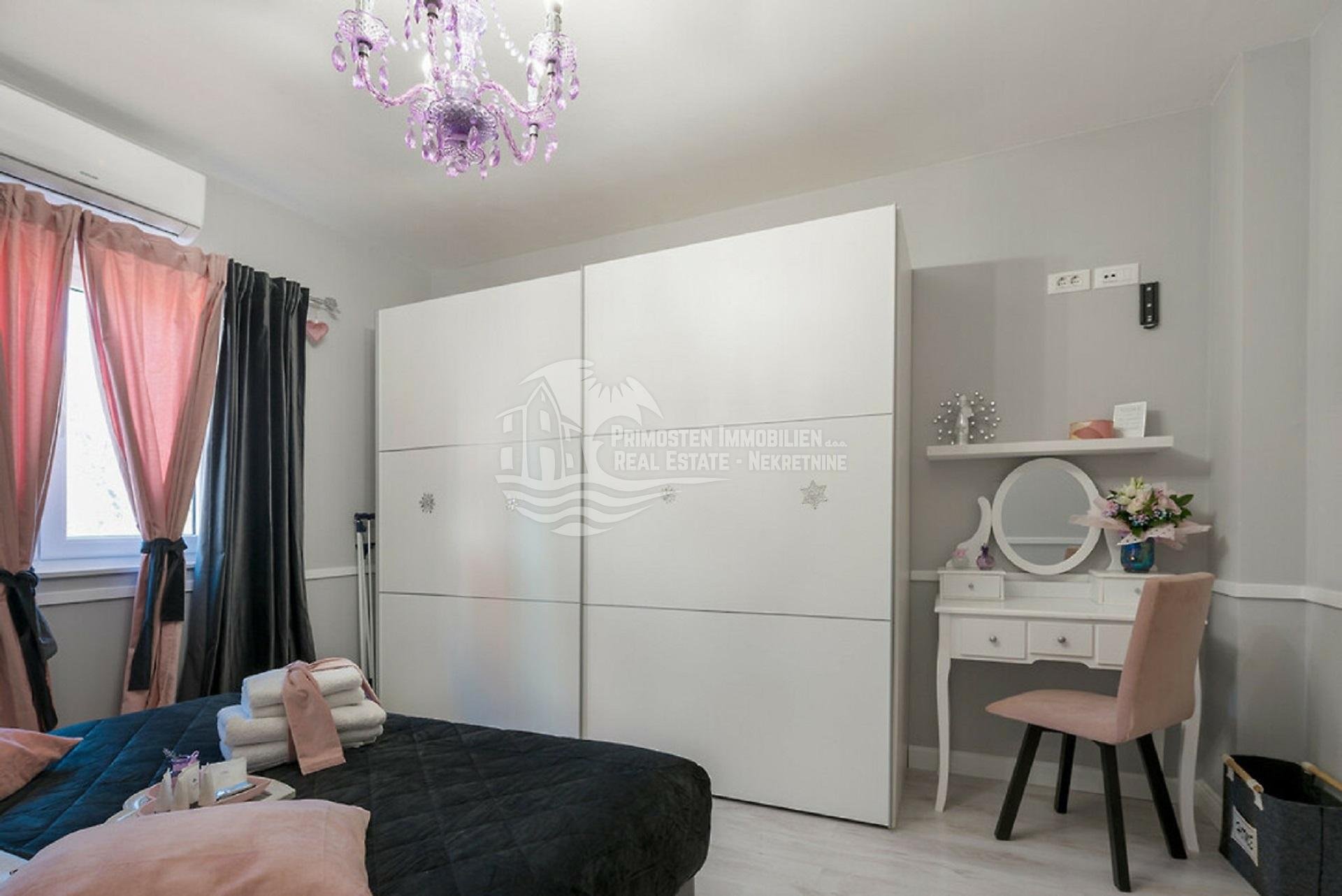 Haus Zu verkaufen - Šibensko-kninska Grad